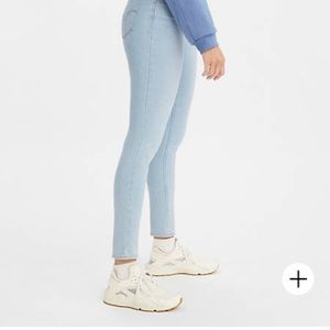 Levi’s 711 Skinny jeans